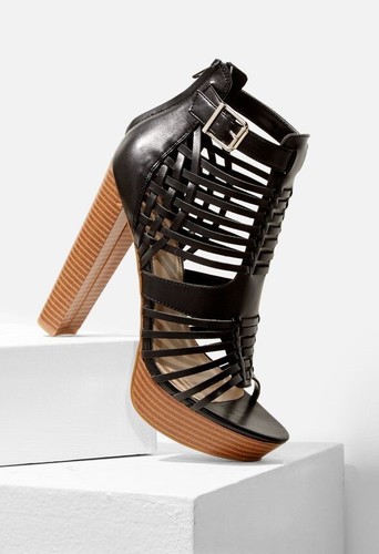 Helena by JUSTFAB Black faux leather gladiator 5.5" platform sandals, SZ 7.5 - Picture 4 of 5