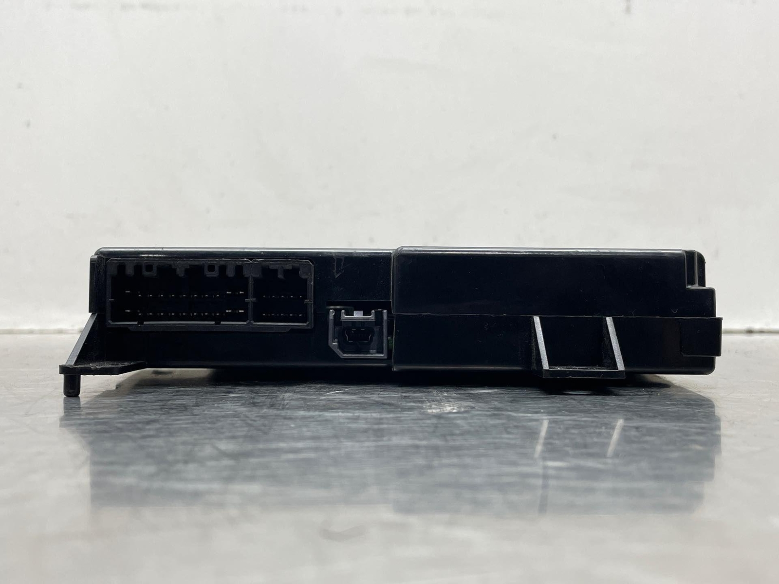 2014 Maserati Ghibli OEM Telematics Communication Control Module 68209685AB