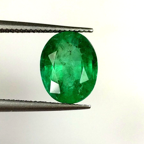 2.60ct Natural Ethiopian Emerald oval cut nice green good quality (10x8)mm size - Picture 3 of 4