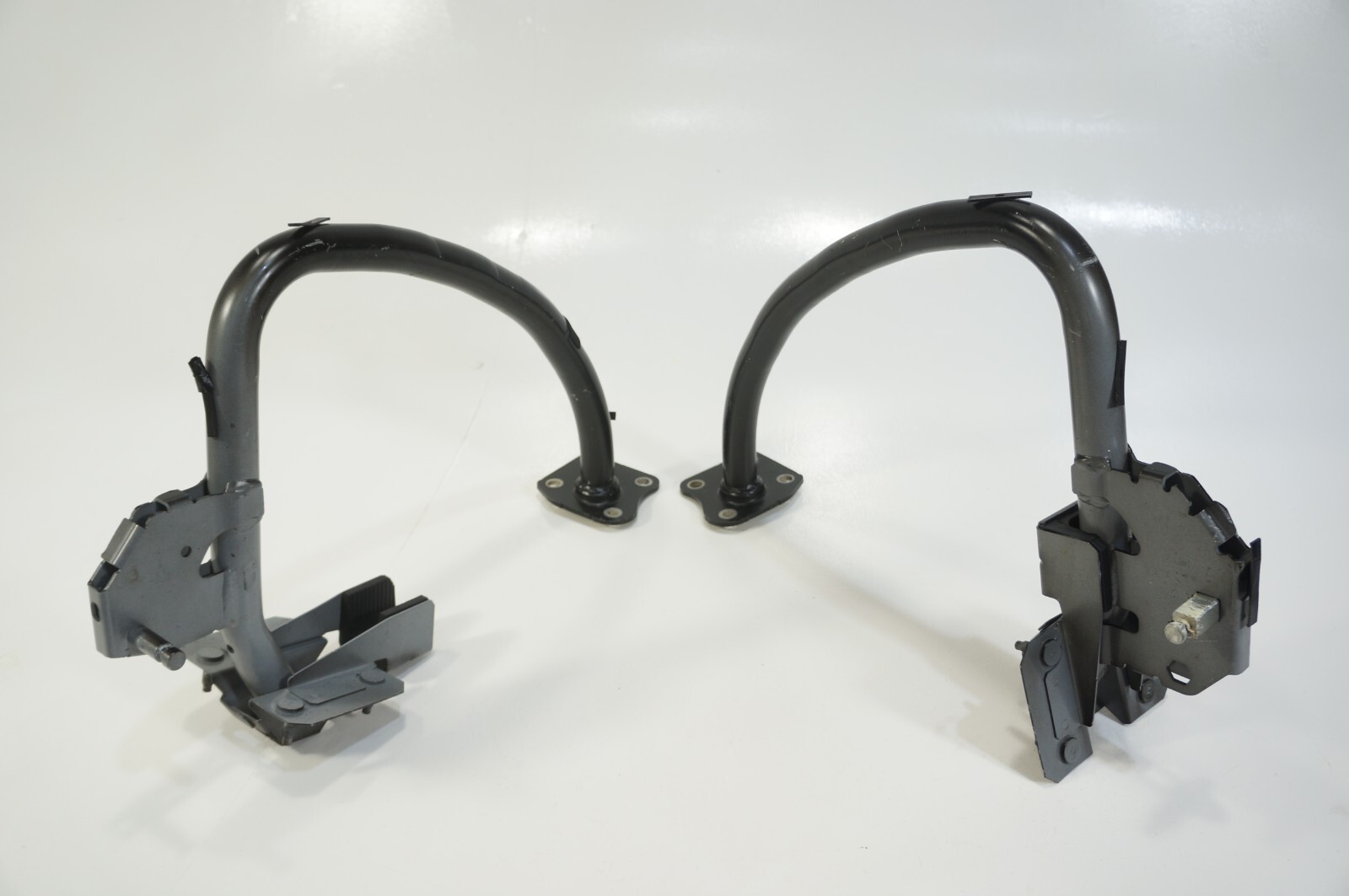 Maserati Ghibli M157 Rear Trunk Lid Deck Panel Hinges Set 2014 - 2022 Oem
