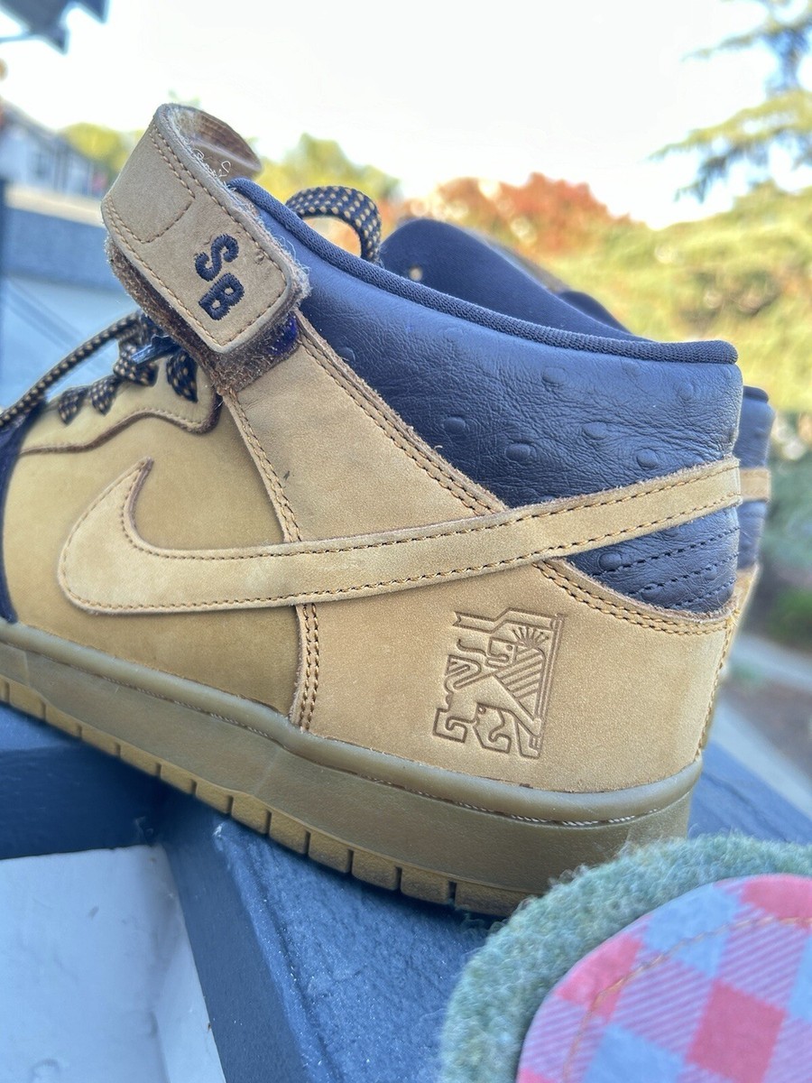 NIB Nike Dunk Mid Pro SB NIB Nike Dunk Mid Pro SB