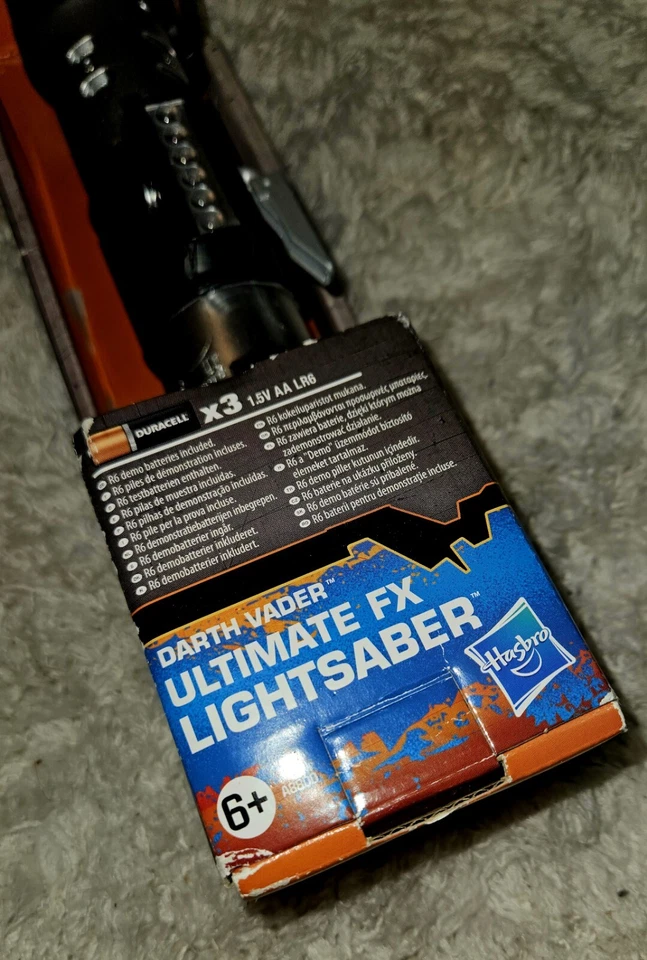 Hasbro ◇ 2010 ◇ Star Wars Ultimate FX Lichtschwert | Darth Vader NEU & OVP - Bild 2 von 4