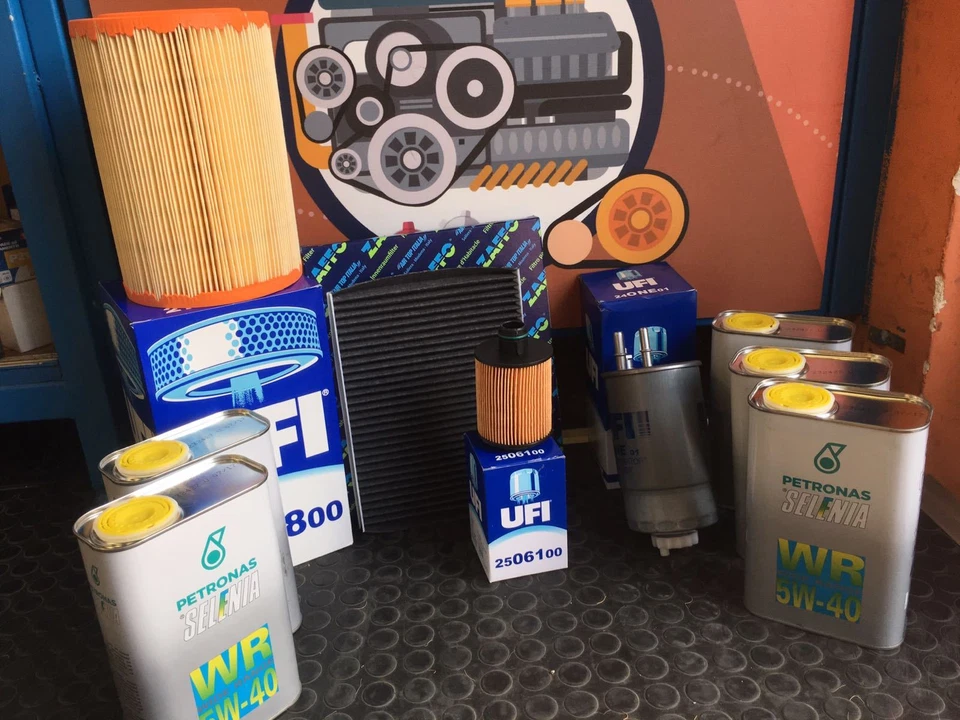 UFI KIT TAGLIANDO FIAT BRAVO 1.6 MJT MULTIJET 4 FILTRI ORIGINALI 5 LT SELENIA 5W40