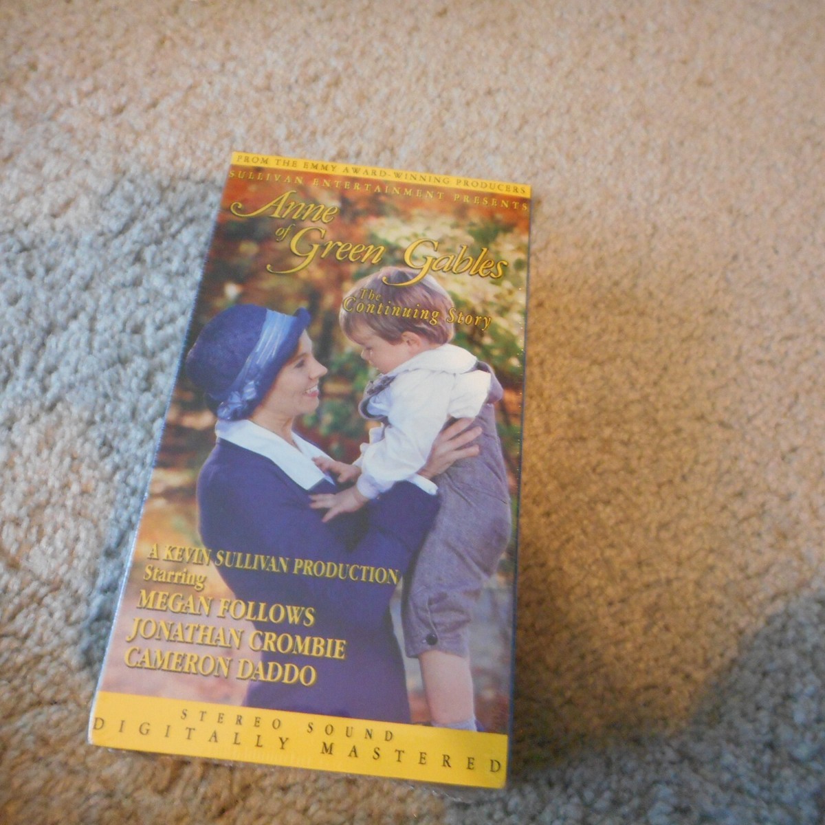 (未使用･未開封品)Anne of Green Gables-Continuin [VHS] Amazon.com: Anne of Green Gables: The Continuing Story [VHS