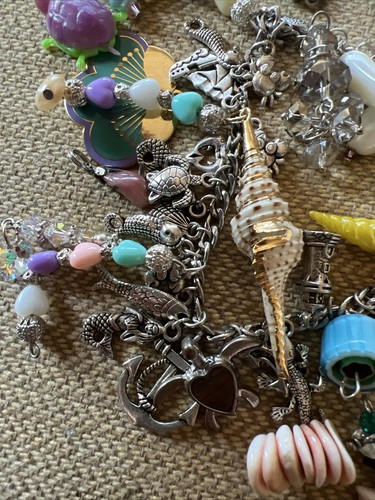 Vintage Charms Bracelet Lot Gumball Trinkets Ocean Theme Bracelet - Picture 15 of 16