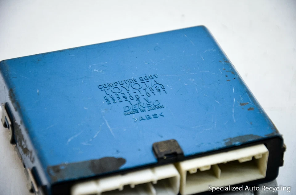 Toyota MR2 SPYDER 2000-2005 MULTIPLEX RED MÓDULO BCM 89221-17020 Foto 2 de 4