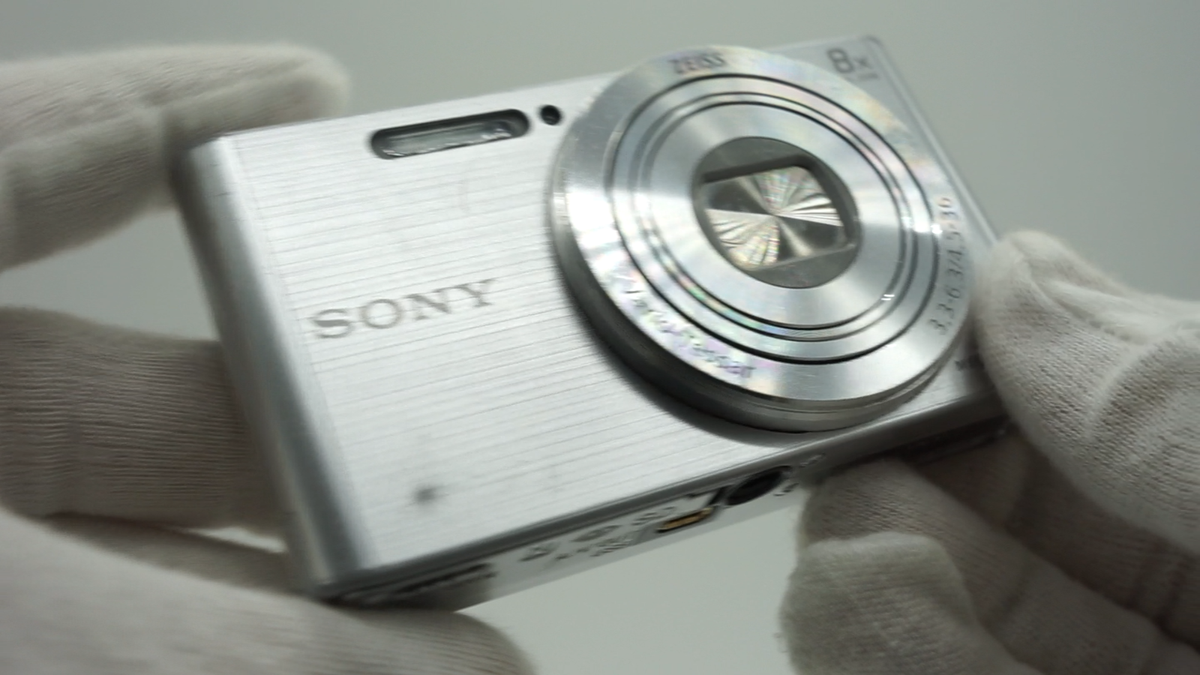Sony Cyber-Shot DSC-W830 Silver Compact Digital Camera USED