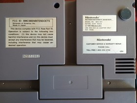 Nintendo NES-001  Video Game Console System With Controller And 2 Games