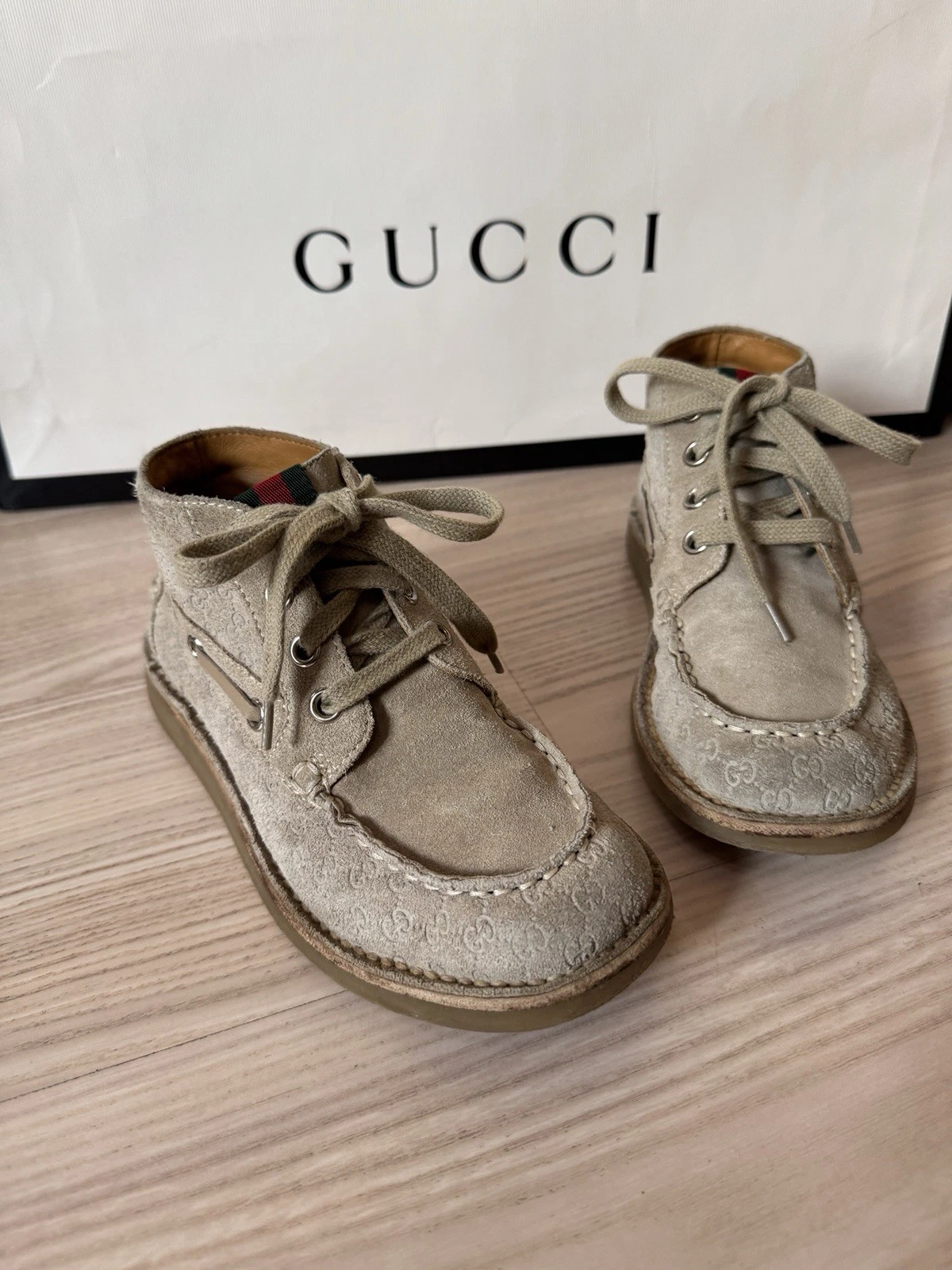 Chaussures bottes Gucci enfant beige en daim 30 US 12,5