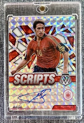RAUL GONZALEZ Signed Auto 2021-22 Panini Mosaic FIFA W/C #S-R Spain