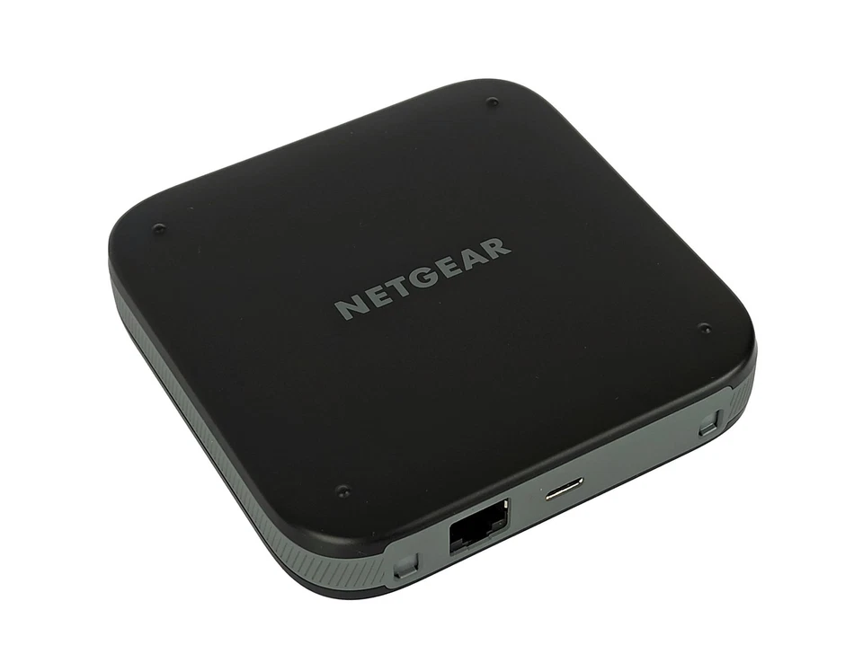 Netgear Nighthawk M6 MR6150-100EUS 5G 4GLTE WiFi 6 Mobile Router Drahtlose - Bild 2 von 2
