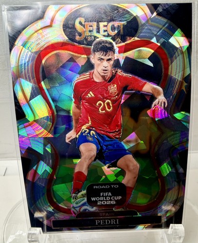Topps Pedri FC Barcelona 2023-24 Topps Chrome 8-Card Lot Serial Numbered