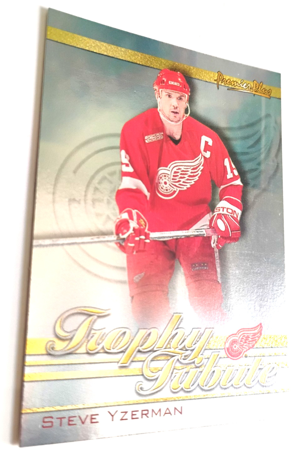 00 01 TOPPS PREMIER TROPHY TRIBUTE STEVE YZERMAN TT9