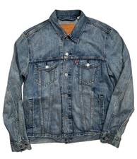 Levi’s Premium Trucker Jacket 72334 Blue Wash Red Tab Cotton Blend Mens Medium 