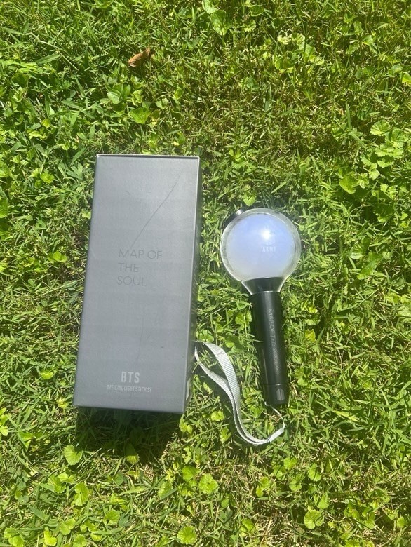 アイドル OFFICIAL LIGHT STICK SE MAP OF THE SOUL Amazon.com : HYBE BTS Official Light Stick SE - MAP of The