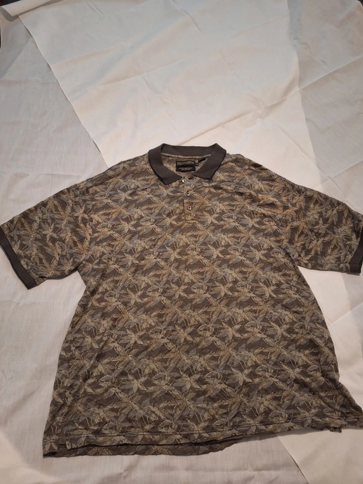 Donald J. Trump Signature Collection Polo – Size XXL - Image 2 of 4