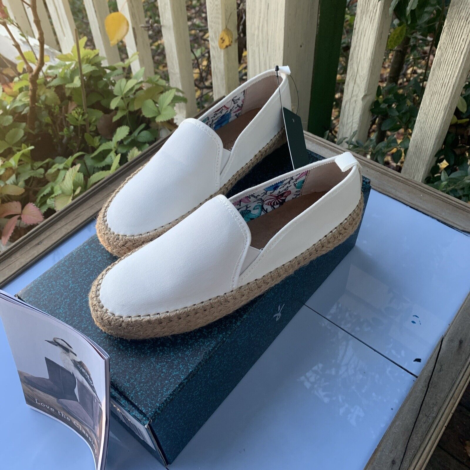EMU Australia Gum Coconut Canvas Slip On Shoes Women’s AU 6 New In Box