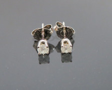 10K WG ROUND DIAMOND STUD EARRINGS 0.20 tcw 0.51 gram G133845-1