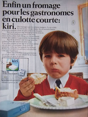 PUBLICITÉ 1968 KIRI UN FROMAGE POUR GASTRONOME EN CULOTTE COURTE