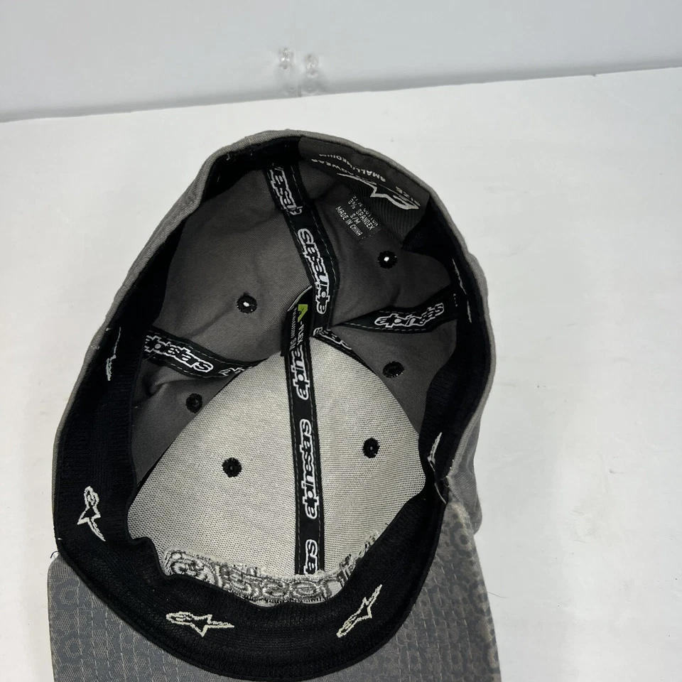 Gorra de béisbol Alpine Stars gris pequeña/mediana ajustada FlexFit Foto 4 de 4