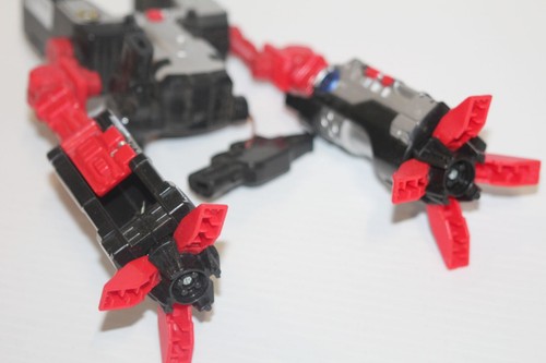 2004 Quickstrike Transformers Energon Ultra Class Hasbro Figure Loose Part Legs - Picture 9 of 9