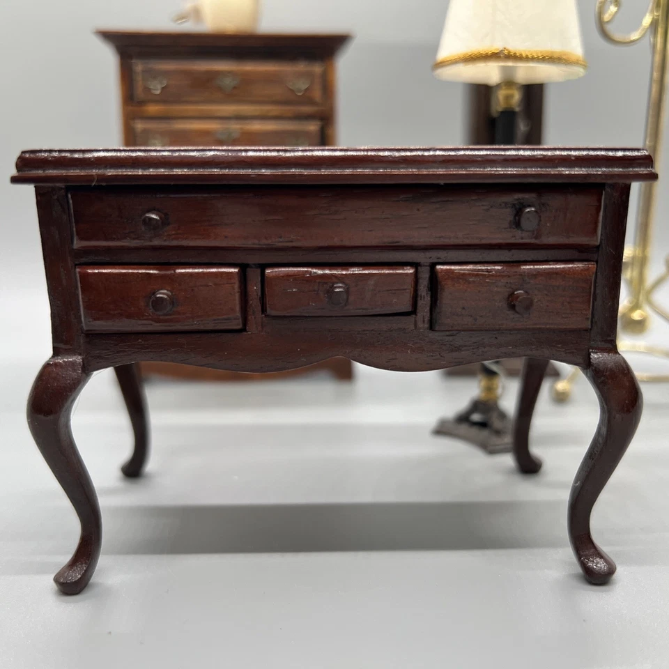 Sonia Messer娃娃娃娃娃娃娃娃微型抽屉时钟梳妆台灯外套架1:12 — 第 2/4 张图片