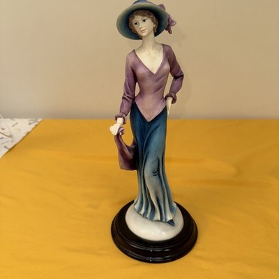 LEONARDO FIGUR.  Top Zustand. 31 cm hoch. Von Annie Rowe.    (B9)