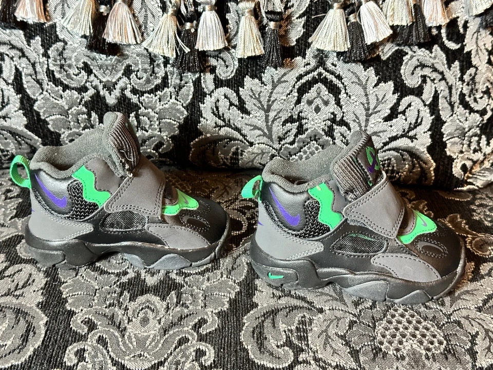 Bebé Niña Niño Zapatos Nike Air Speed Turf Max Negro Gris Verde Púrpura Talla 5C EE. UU. Foto 4 de 4