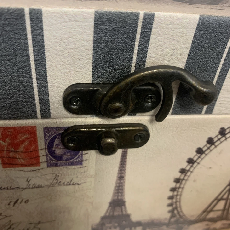 Memory Storage Box Photographs & Memorabilia Vintage Style Metal latch 2 Pieces. - Image 3 of 4