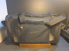 Sherpa Delta Airlines Deluxe Pet Carrier   Medium Size   Airline Approved   EUC