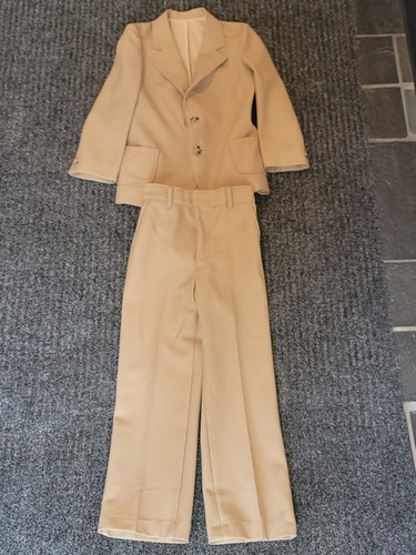 VTG Suit Boys Jr Sz 7 Beige Tan Jacket & Pants 100% Polyester Kids Leisure Suit - Picture 2 of 9