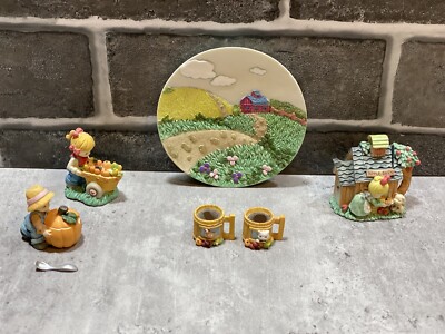 rare precious moments miniature tea set By enesco country lane/1997/apple barn