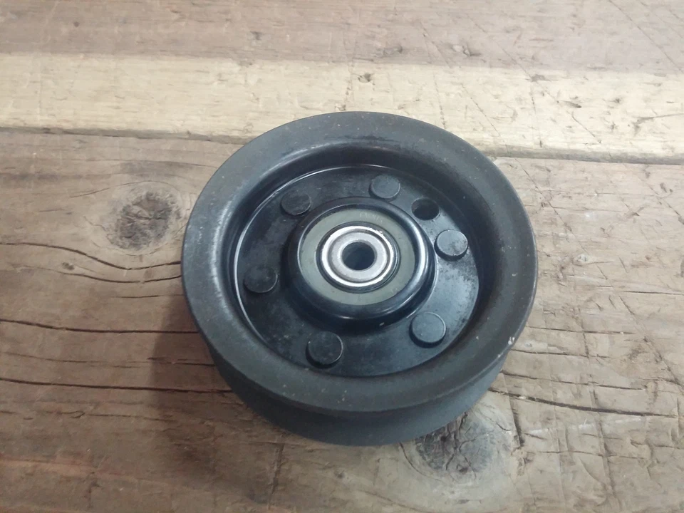 Poulan Lawn Tractor Model HDT1542A Drive Idler Pulley 532104360 - Image 3 of 3