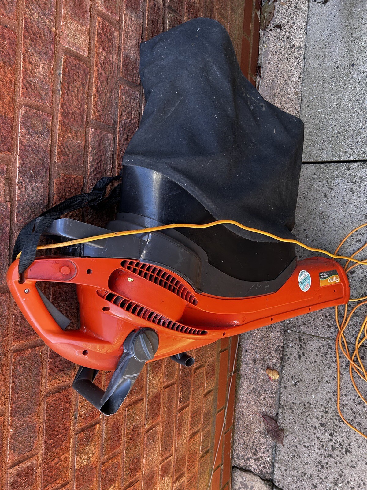 flymo garden leaf blower vacuum eBay