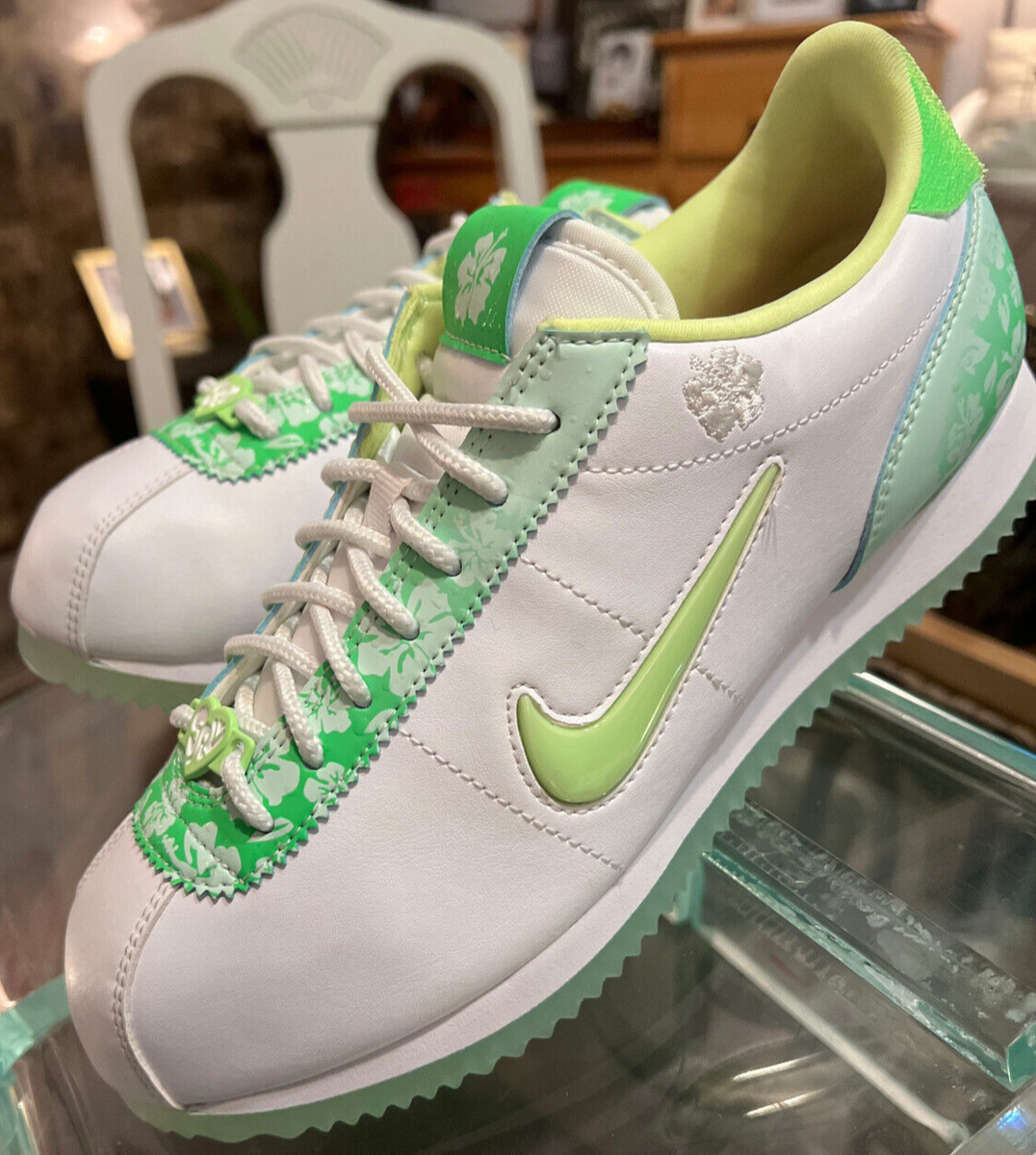 brian may nike cortez