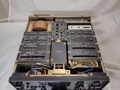 YAESU FT-221R MULTIMODE TRANSCEIVER - Zdjęcie 4 z 6