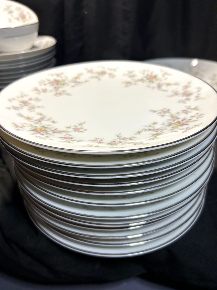 NORITAKE Porcelain ARLENE Pattern #5802 Japan Gray/Pink Floral