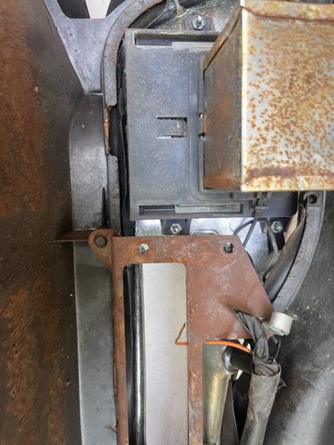 1969-1972 Pontiac Grand Prix Center Console Floor Shift Plate Automatic Model J - Picture 23 of 24