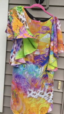Single Short Sleeve Dress Multi-Color XS Polyester $150 Fully Lined Sheath Knee