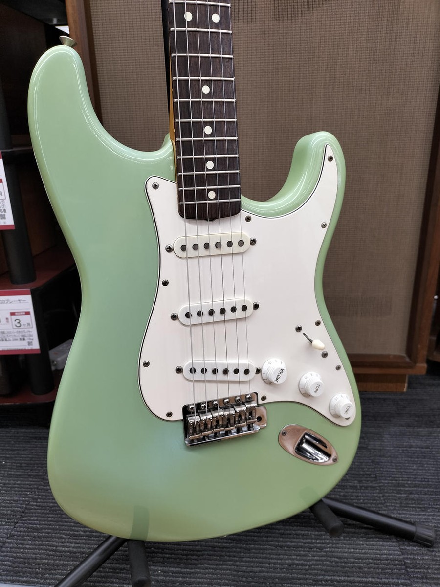ギター Fender American Vintage 62 Stratocaster Fender American Vintage '62 Stratocaster Electric Guitar