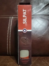 NEW Silpat Round 9” Baking Mat For Lining Bakery Pans or Use For Cookies