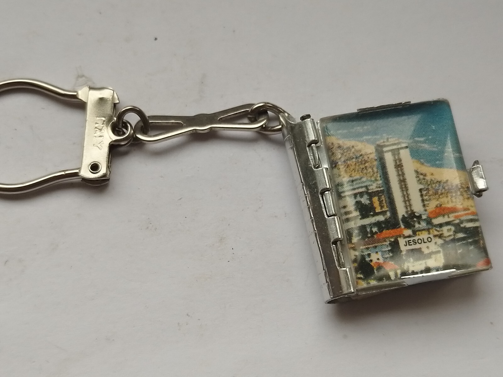 Vintage Retro Keyring Key metal tiny Postcards Lungomare Jeslo holidays ...