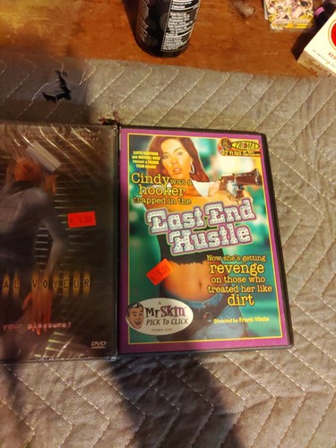 3 Vintage Sleeze Horror Movies Troma Great Shape Great Lot - Picture 4 of 10