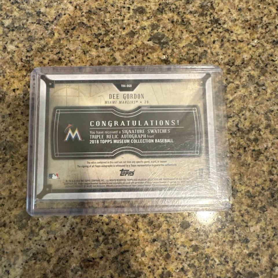 2018 Topps Museum Collection Dee Gordon Triple Relic Auto 24/25 Foto 2 de 4