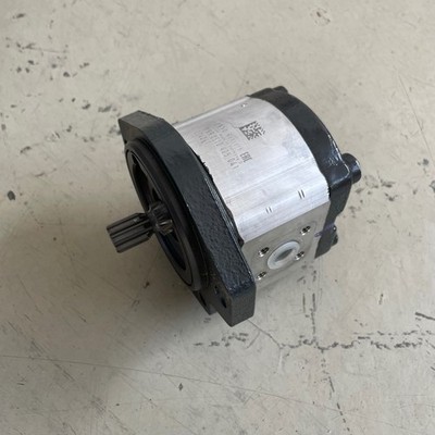 1x Bosch Rexroth AZPF-11-008RRR20KB-S002 0510425041 8ccm RE Zahnradpumpe