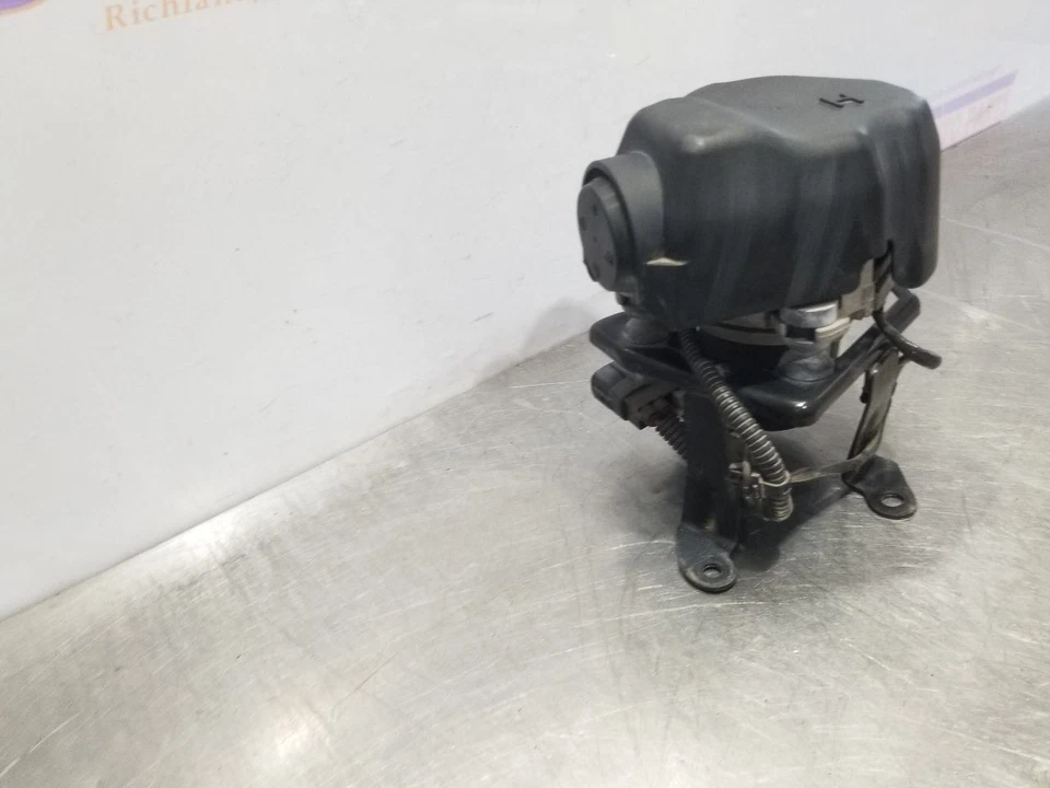 Toyota 4 Runner SR5 2017 17 4,0 L bomba de inyección de aire  Foto 3 de 4