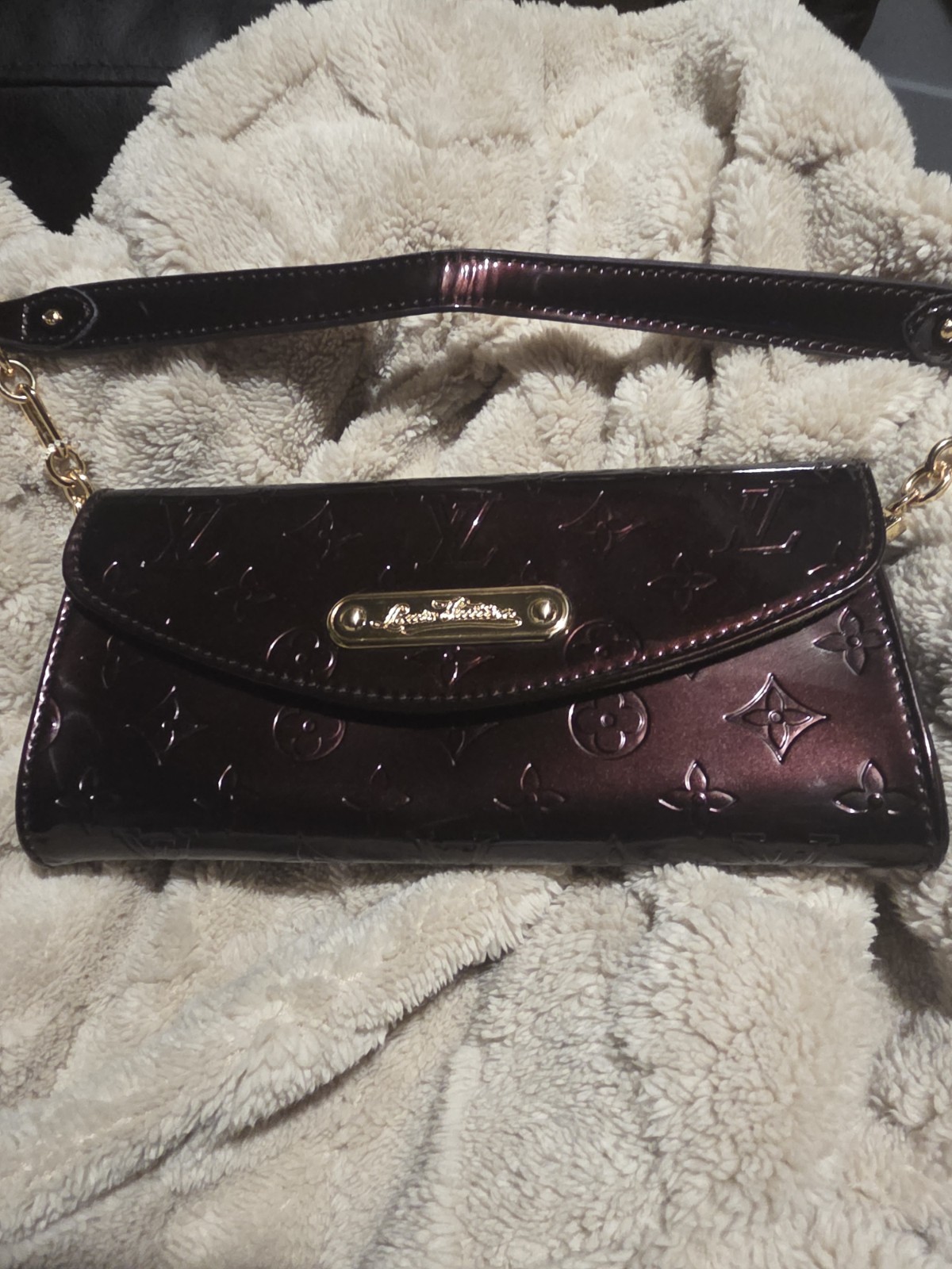 LOUIS VUITTON Sunset Boulevard Burgundy Red Monogram Vernis Leather Clutch Bag