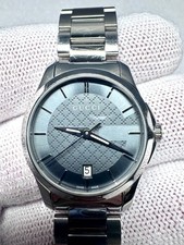 Gucci Quartz Wristwatch Grey Dial Dress Watch Stainless Steel Unisex wrist 15cm