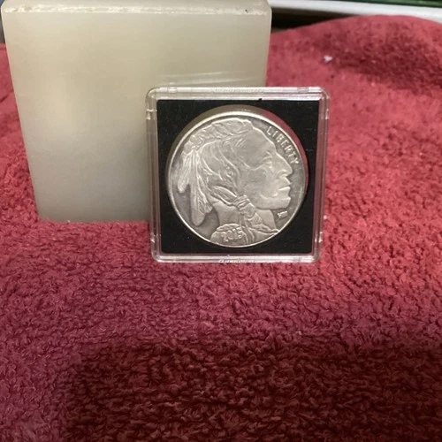 2015 Uncirculated Buffalo 1 oz .999 Silver Round