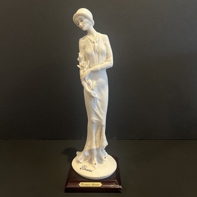 Giuseppe Armani Lady With Flowers  Figurine 1987 Florence Collections Signed